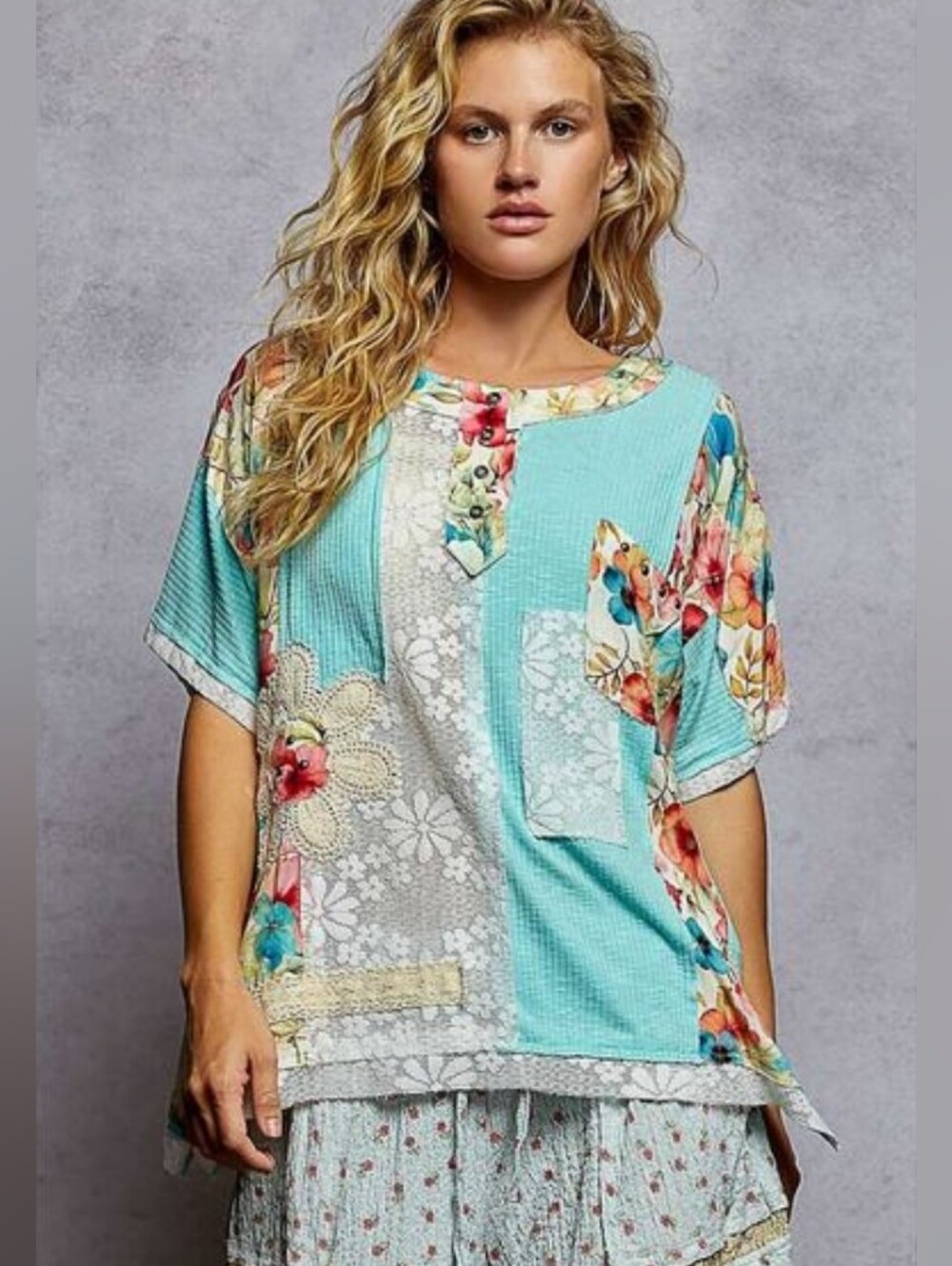 POL  Floral Patchwork Short-Sleeve Tunic in Aqua and Multi